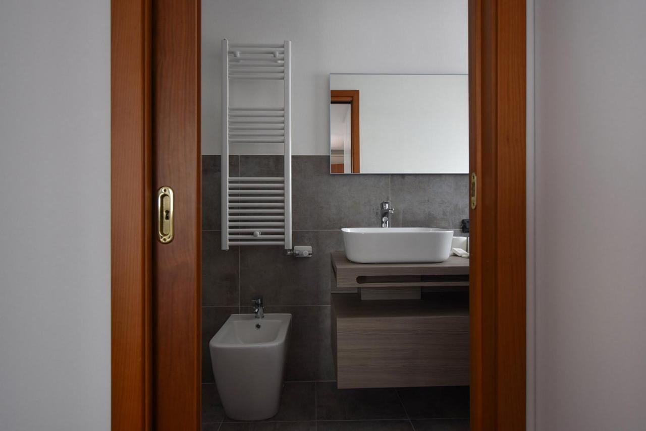 Welc-Om Padova Business Luxury Terrace Apartment ภายนอก รูปภาพ